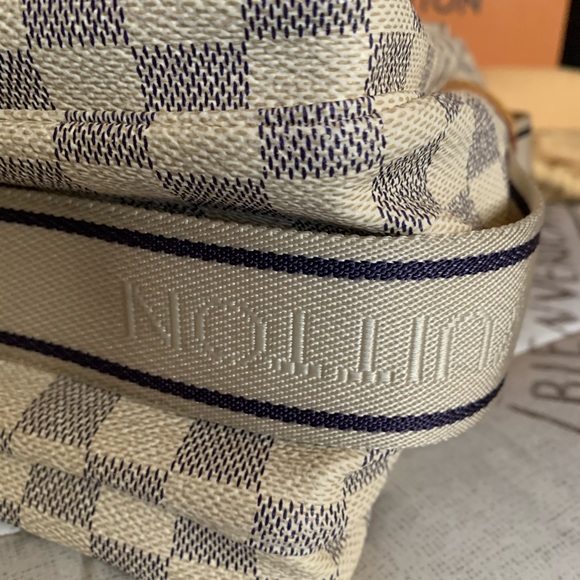 ***SOLD***100% LV Damier Azur Naviglio Messenger - Picture 9 of 16